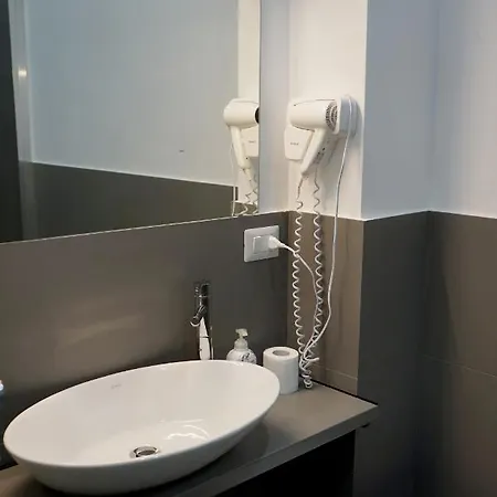 Re Di Smirne By Apulia Gæstehus