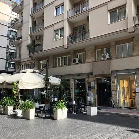 Re Di Smirne Bari