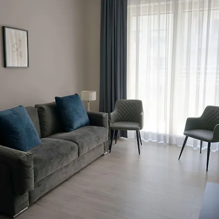 Re Di Smirne By Apulia