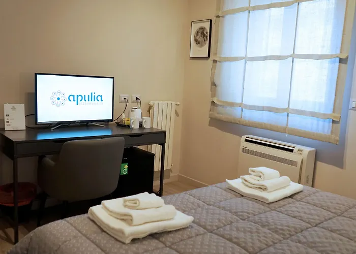 Re Di Smirne By Apulia