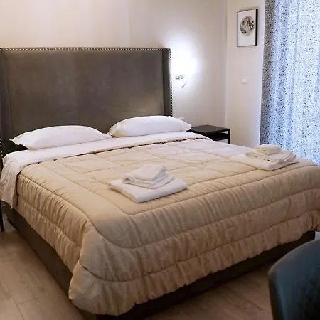 Re Di Smirne By Apulia باري