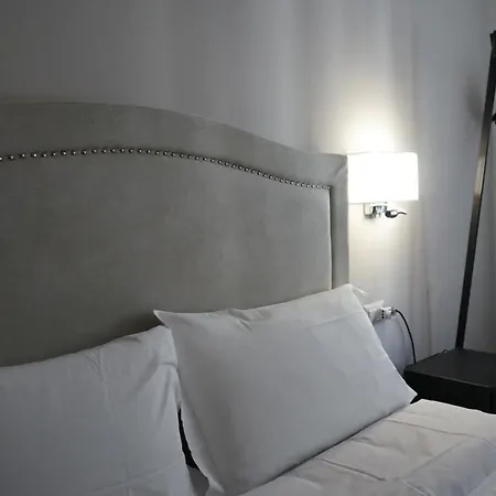 Re Di Smirne By Apulia 4* باري