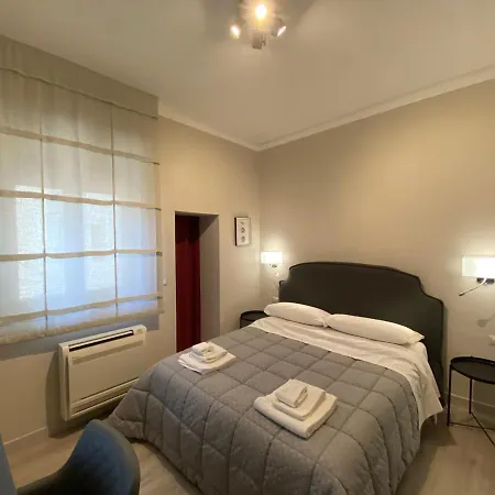 Re Di Smirne By Apulia 4*