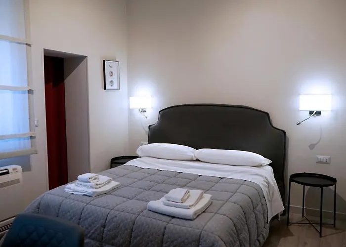 Re Di Smirne By Apulia Guest house Bari