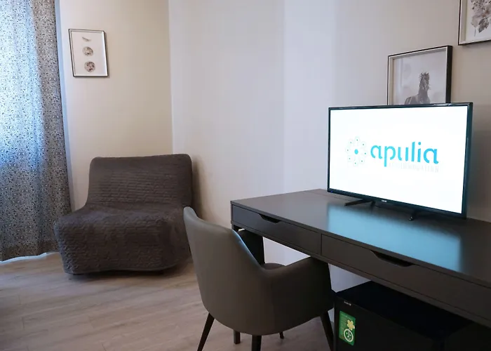Re Di Smirne By Apulia باري